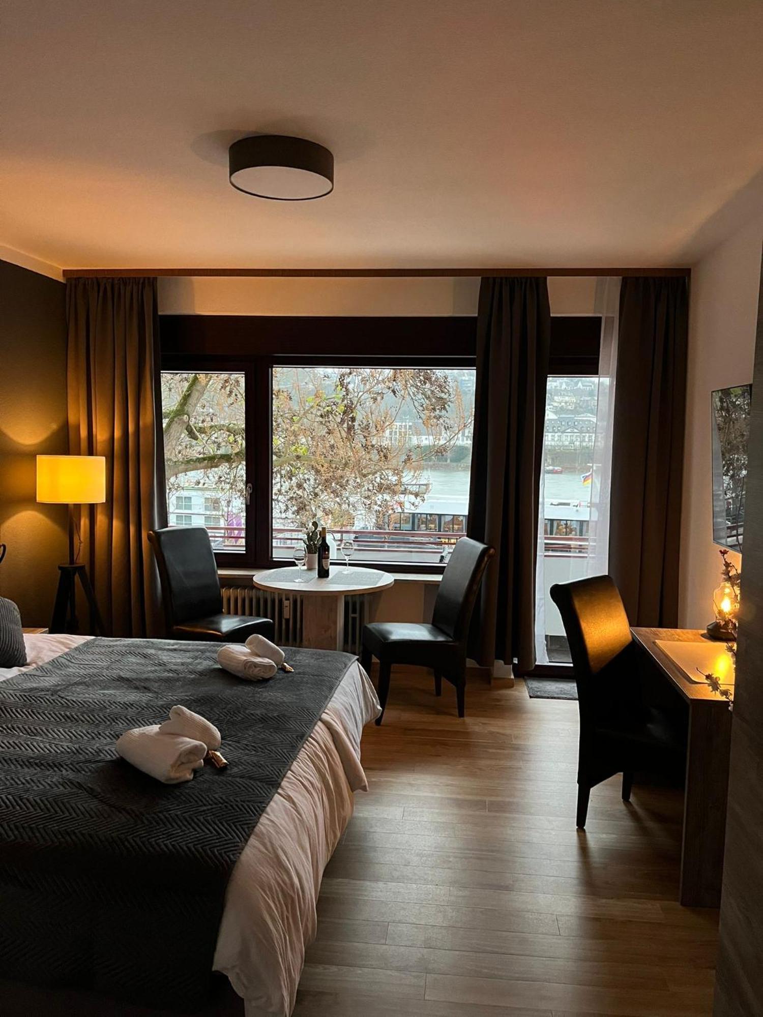 Rheinpanorama Suite Mit Balkon Koblenz  Exteriör bild