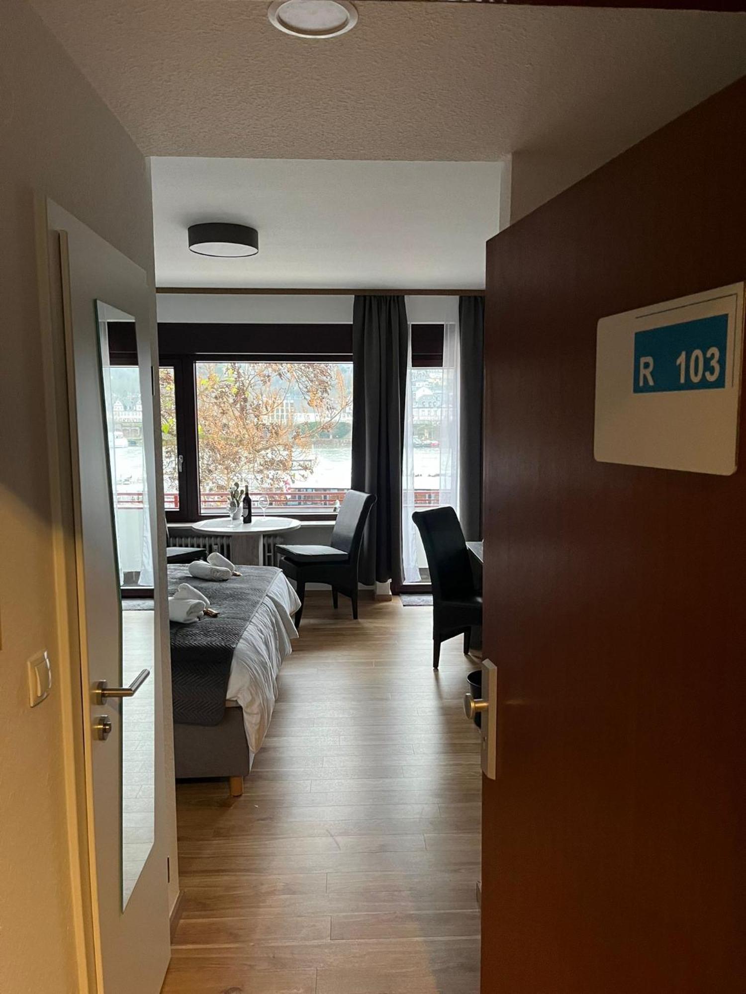 Rheinpanorama Suite Mit Balkon Koblenz  Exteriör bild